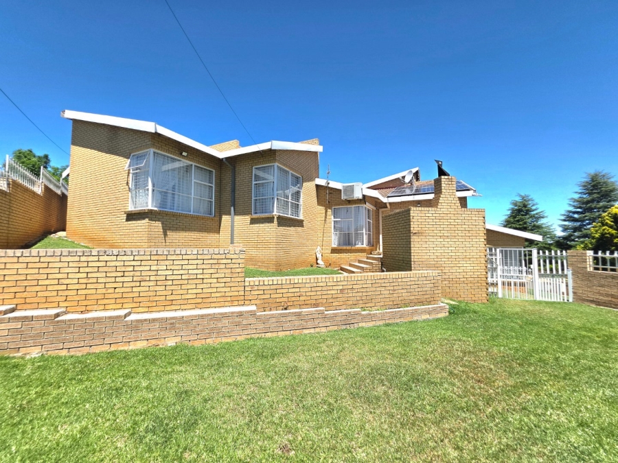 4 Bedroom Property for Sale in Panorama Free State